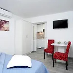Central Eden - Zf Hvar